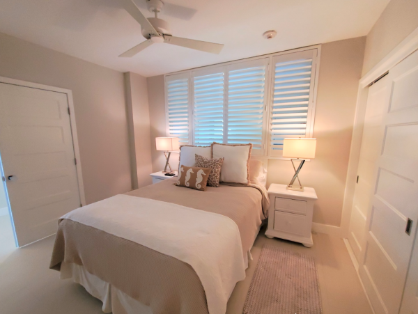 Luxurious Beachfront Condo in Longboat Key Florida - Stunning Gulf Views
